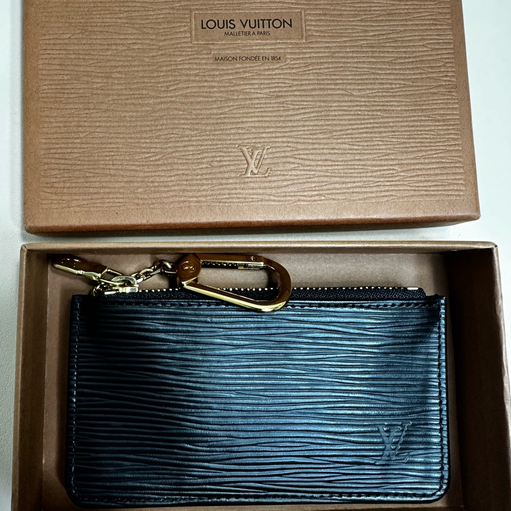 Louis Vuitton Black Epi Leather Key Cles